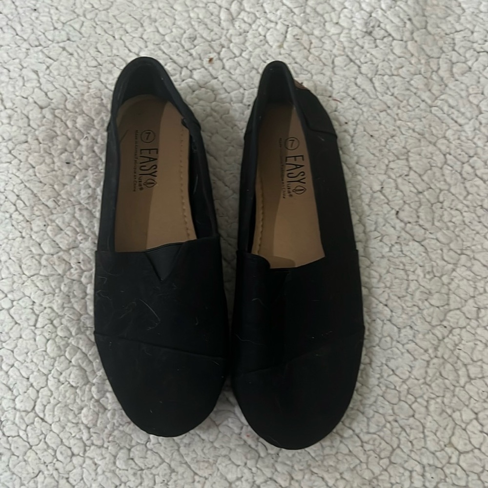 Easy USA slip ons